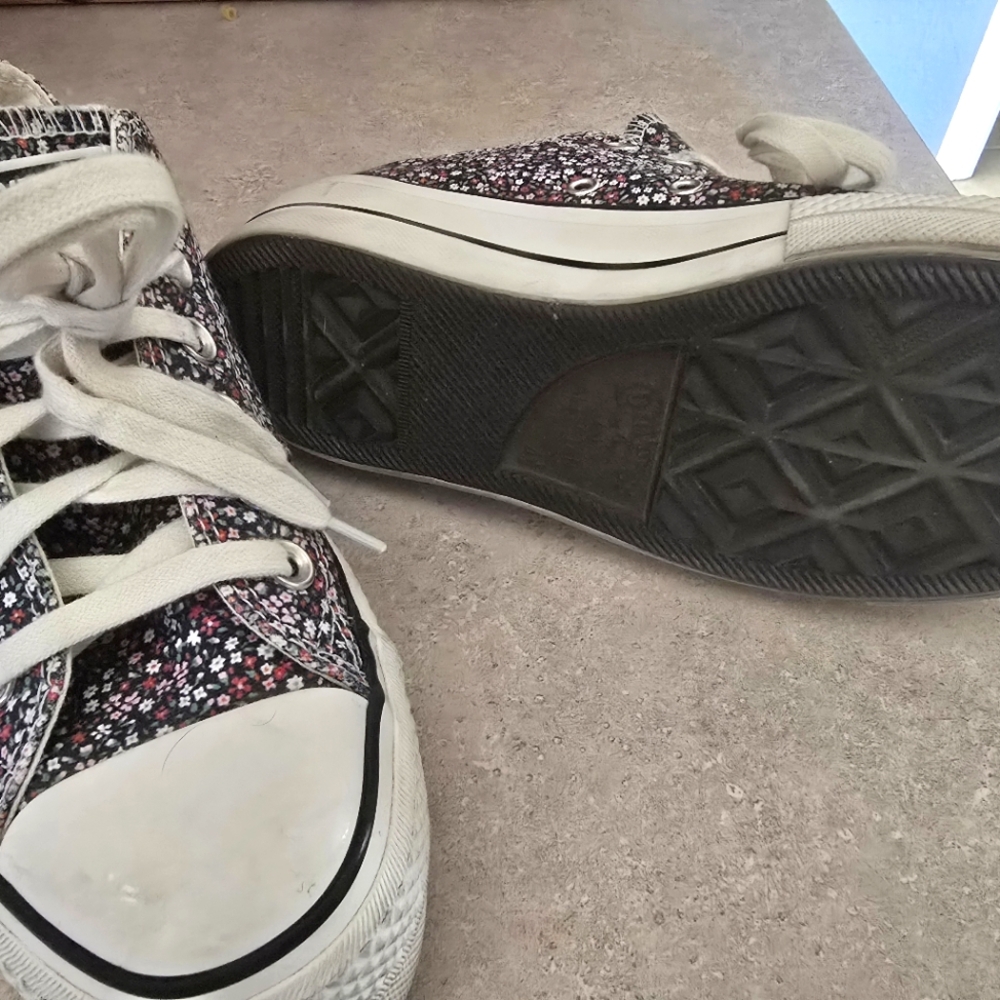 Converse Chuck Taylor - Picture 3 of 6